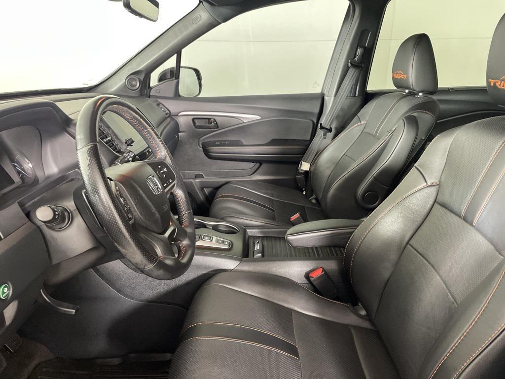 used 2022 Honda Passport car, priced at $28,000