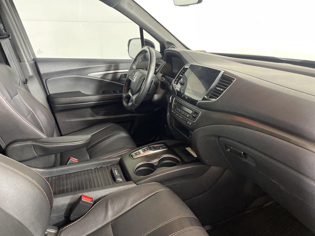 used 2022 Honda Passport car, priced at $28,000