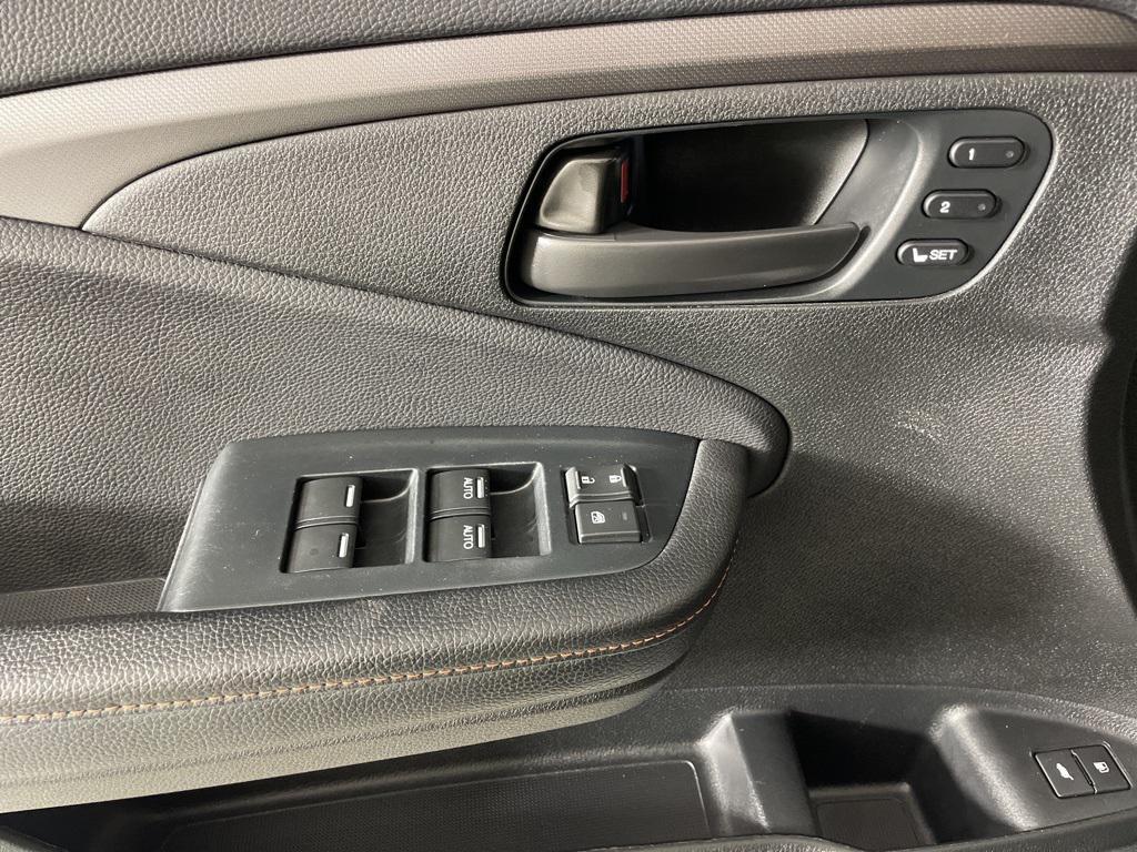 used 2022 Honda Passport car, priced at $28,000