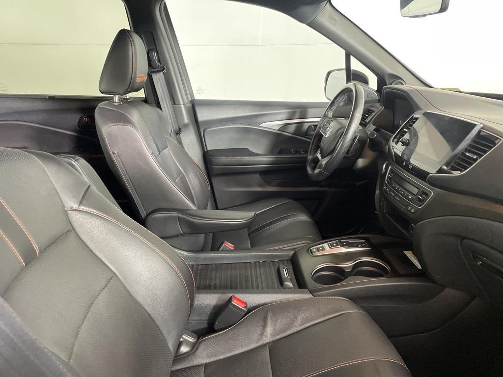 used 2022 Honda Passport car, priced at $28,000