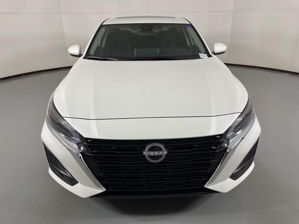 new 2025 Nissan Altima car, priced at $27,018