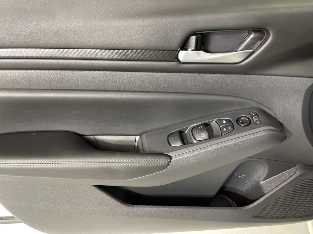 new 2025 Nissan Altima car, priced at $27,018