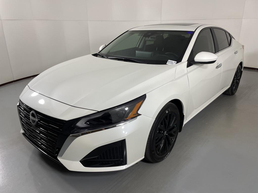 new 2025 Nissan Altima car, priced at $27,018