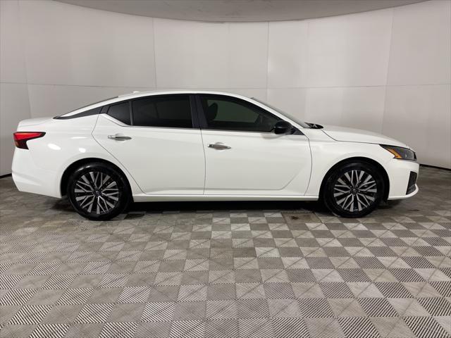 new 2025 Nissan Altima car, priced at $27,379