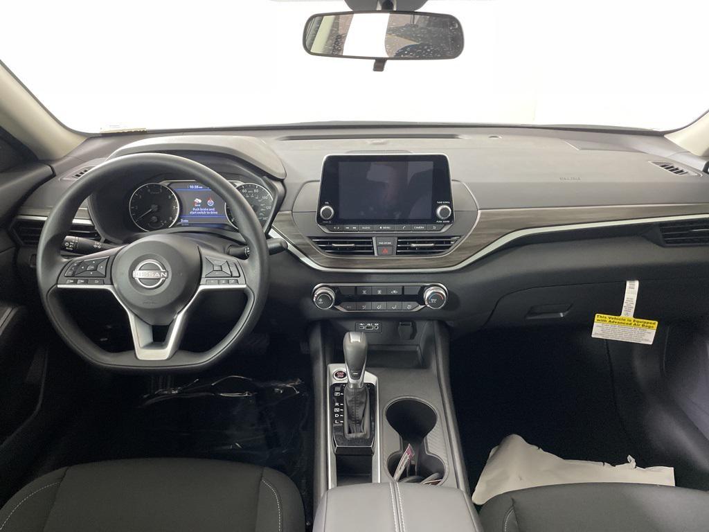 new 2025 Nissan Altima car, priced at $26,572