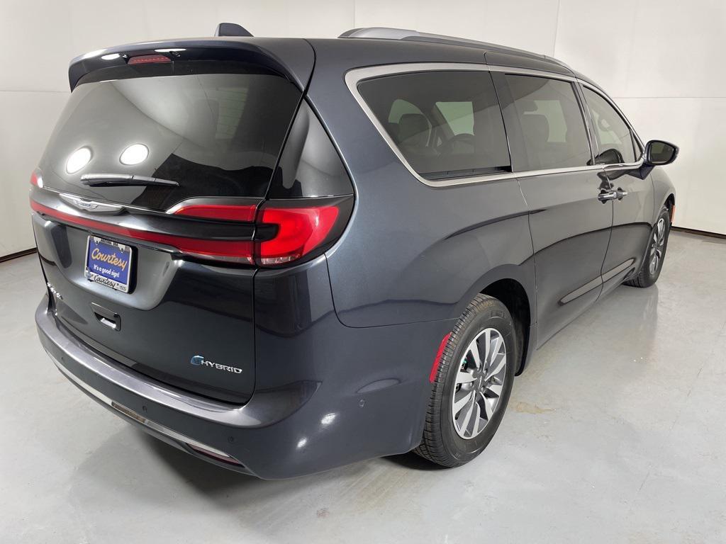 used 2021 Chrysler Pacifica Hybrid car, priced at $22,500
