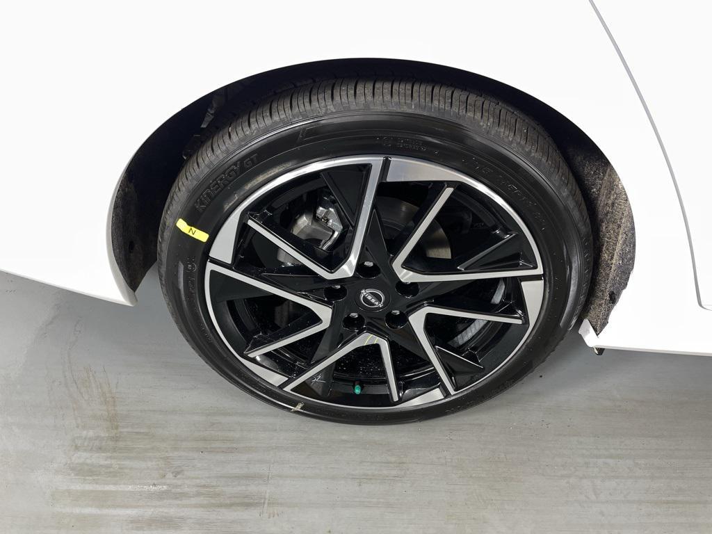 new 2025 Nissan Sentra car, priced at $21,481