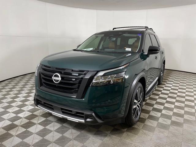 new 2024 Nissan Pathfinder car, priced at $51,845