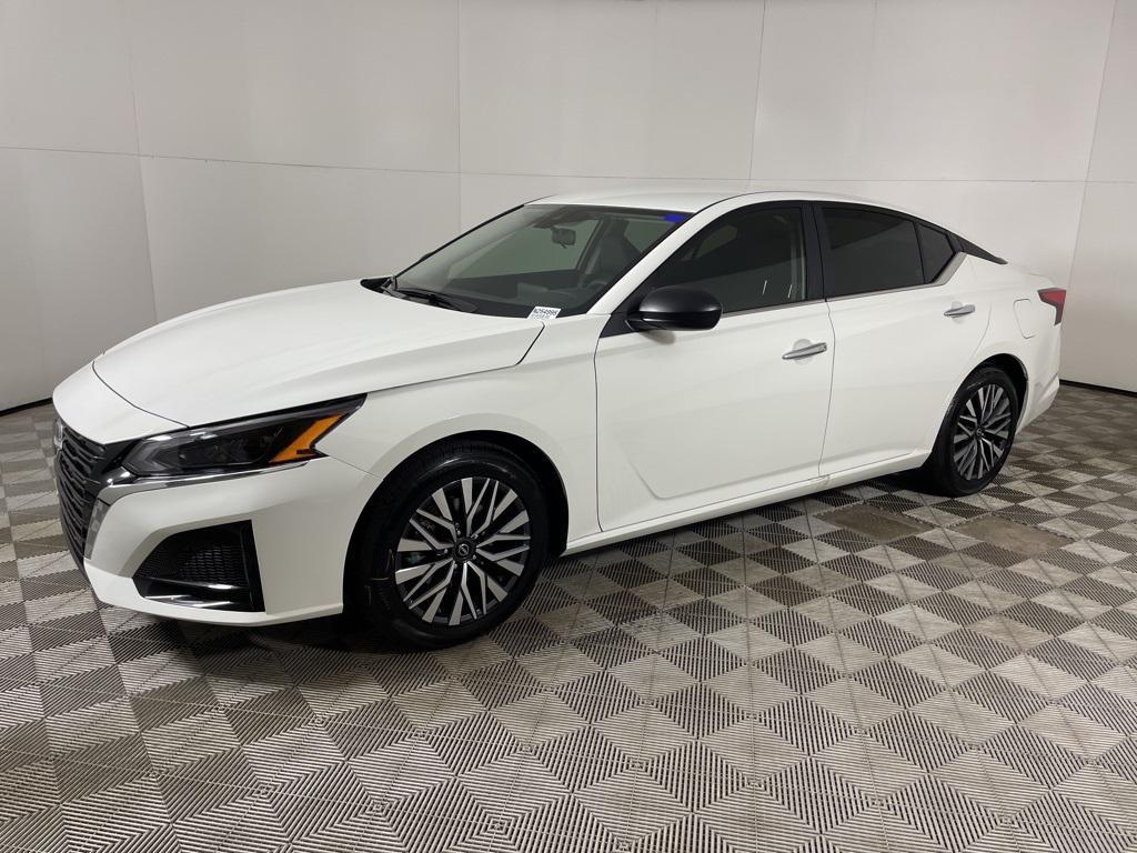 new 2025 Nissan Altima car, priced at $26,179