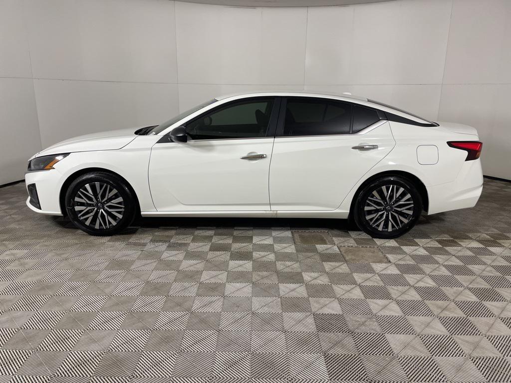 new 2025 Nissan Altima car, priced at $26,179