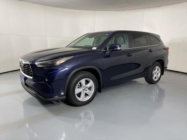 used 2023 Toyota Highlander car, priced at $34,200