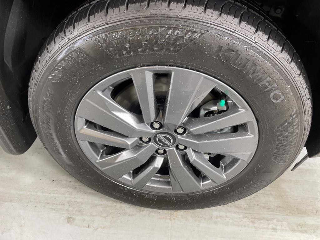 new 2025 Nissan Pathfinder car, priced at $33,478