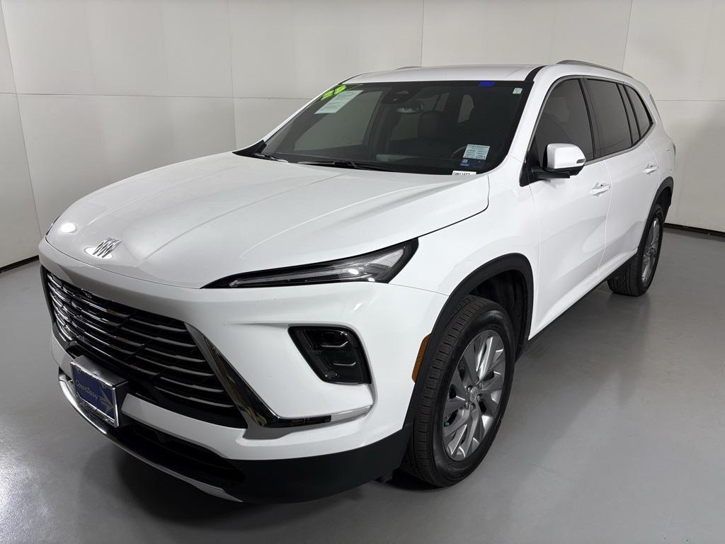 used 2025 Buick Enclave car, priced at $37,250