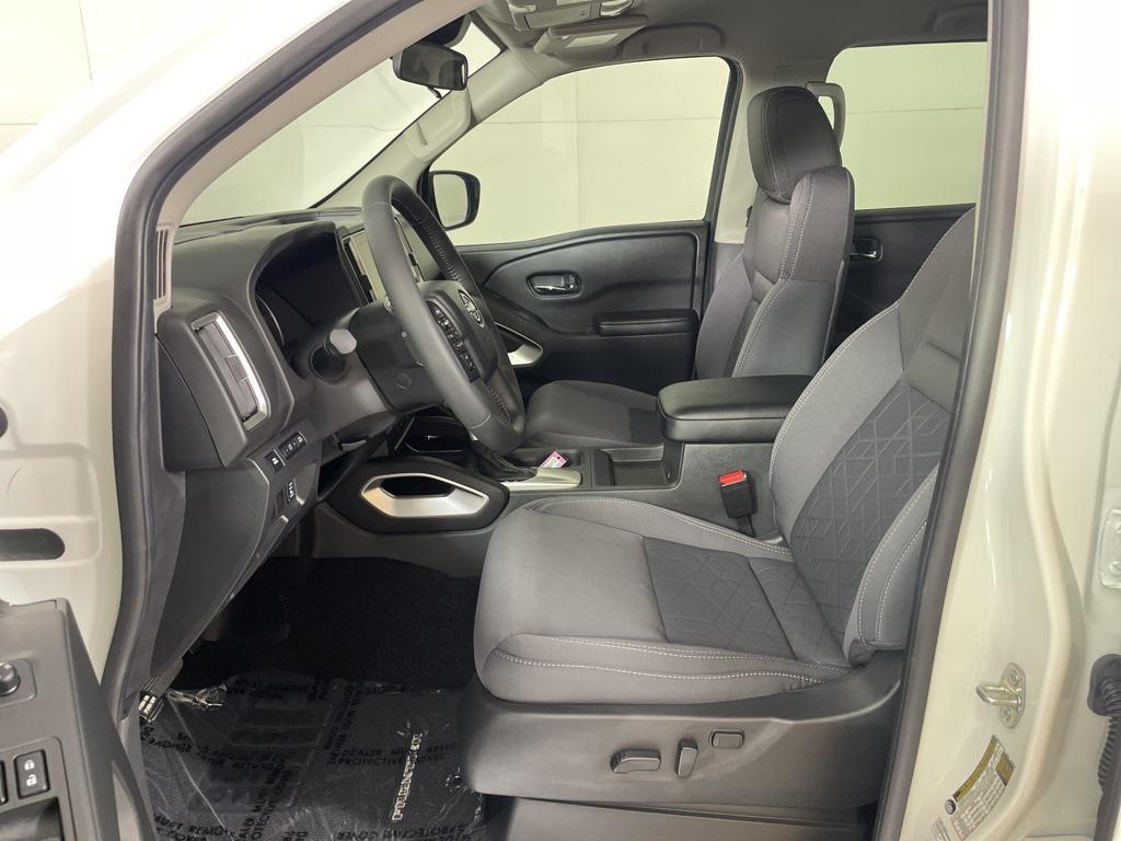 new 2025 Nissan Frontier car, priced at $35,289