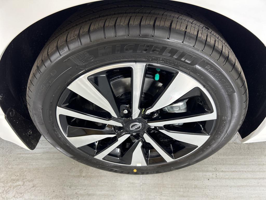 new 2025 Nissan Sentra car, priced at $22,294