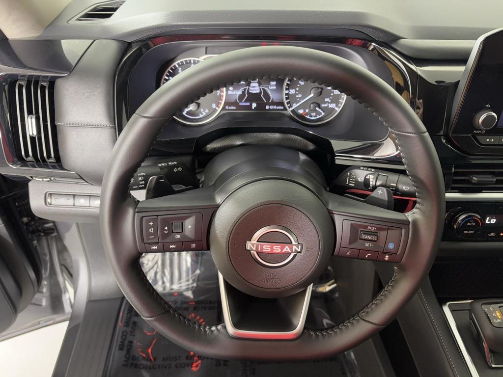 new 2025 Nissan Pathfinder car, priced at $32,070