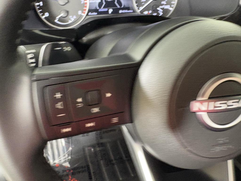 new 2025 Nissan Pathfinder car, priced at $32,070