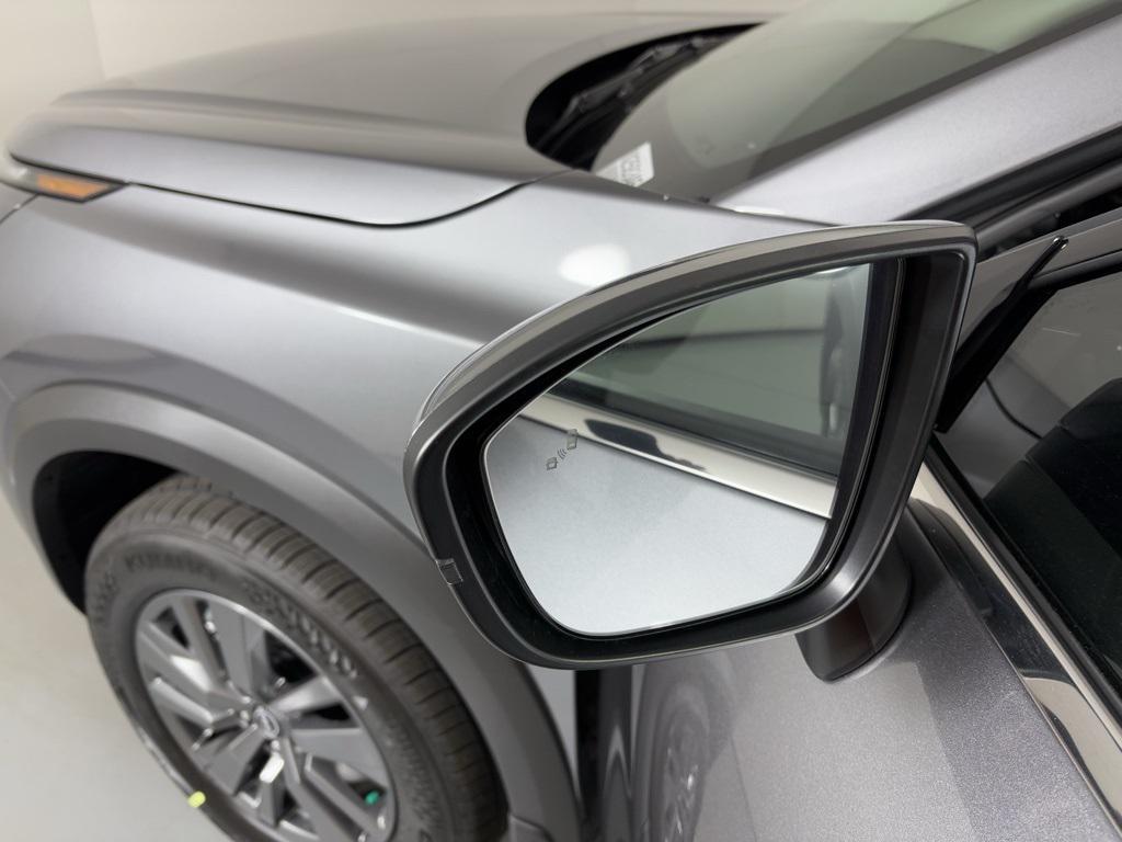 new 2025 Nissan Pathfinder car, priced at $32,070