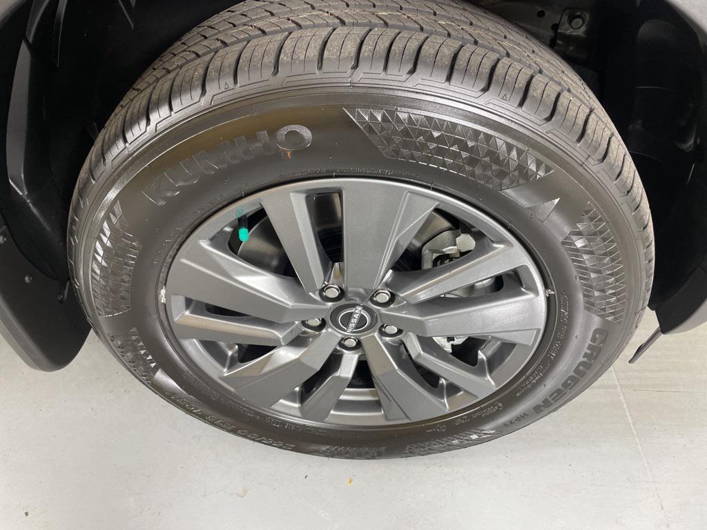 new 2025 Nissan Pathfinder car, priced at $33,469