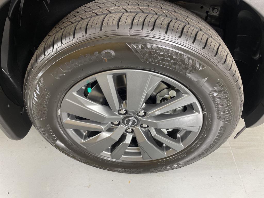 new 2025 Nissan Pathfinder car, priced at $33,469