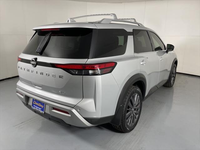 used 2022 Nissan Pathfinder car, priced at $25,000
