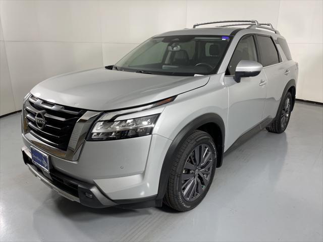 used 2022 Nissan Pathfinder car, priced at $25,000