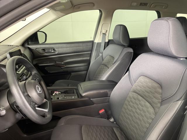 new 2025 Nissan Pathfinder car, priced at $34,647