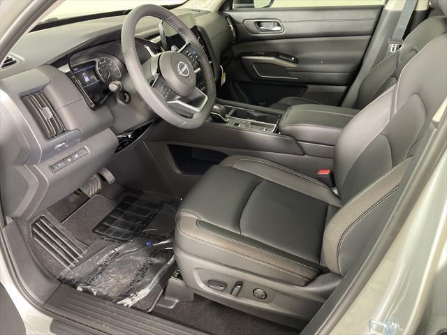 new 2025 Nissan Pathfinder car, priced at $43,014