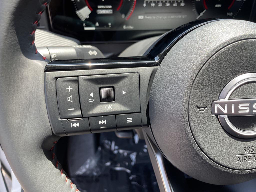 new 2025 Nissan Kicks car, priced at $24,177