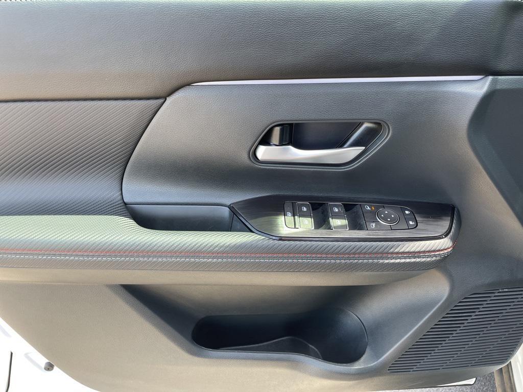 new 2025 Nissan Kicks car, priced at $24,177