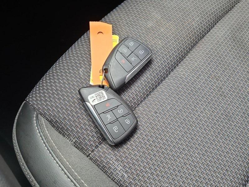 used 2023 Buick Envision car, priced at $28,000