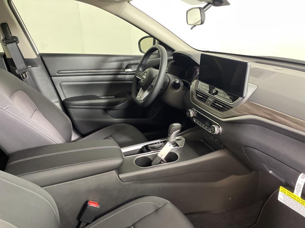 new 2025 Nissan Altima car, priced at $27,066