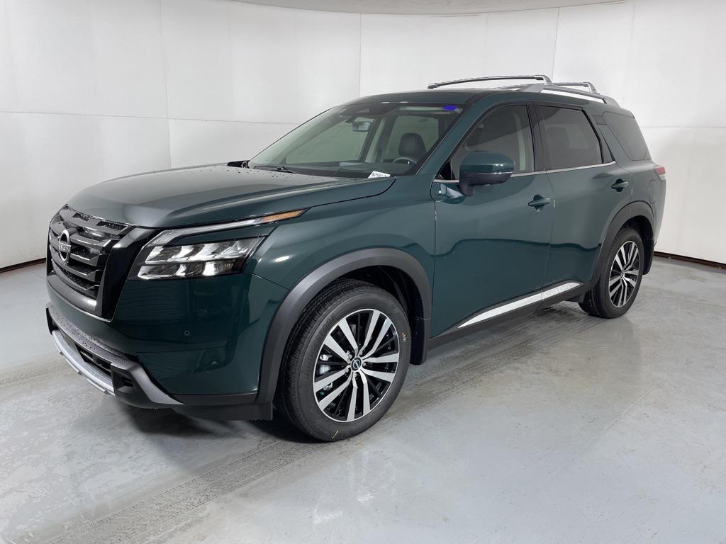 new 2025 Nissan Pathfinder car, priced at $42,595