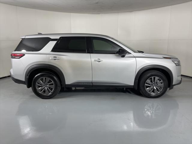 new 2025 Nissan Pathfinder car, priced at $34,647