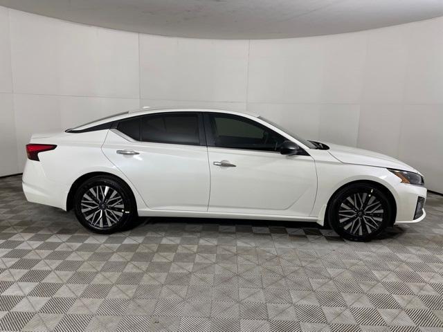 new 2024 Nissan Altima car, priced at $26,890