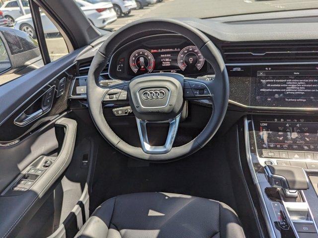 new 2025 Audi Q7 car, priced at $70,491