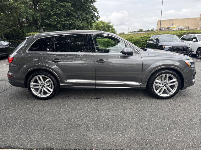 new 2025 Audi Q7 car, priced at $71,761