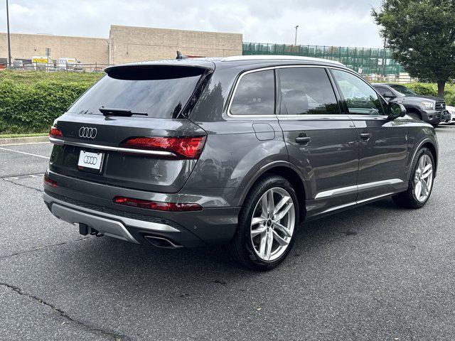 new 2025 Audi Q7 car, priced at $71,761