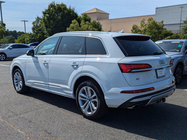 new 2025 Audi Q7 car, priced at $71,373