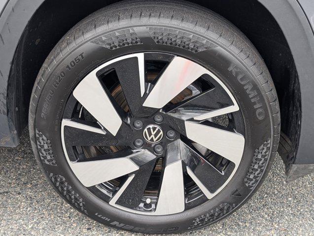 used 2024 Volkswagen Atlas Cross Sport car, priced at $32,997
