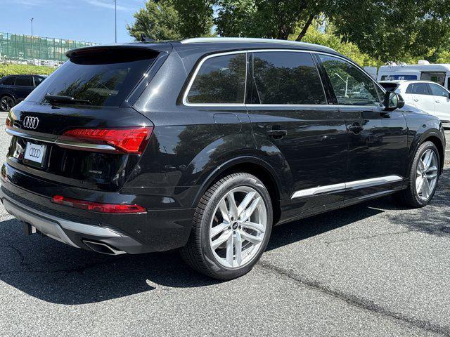 new 2025 Audi Q7 car, priced at $71,761