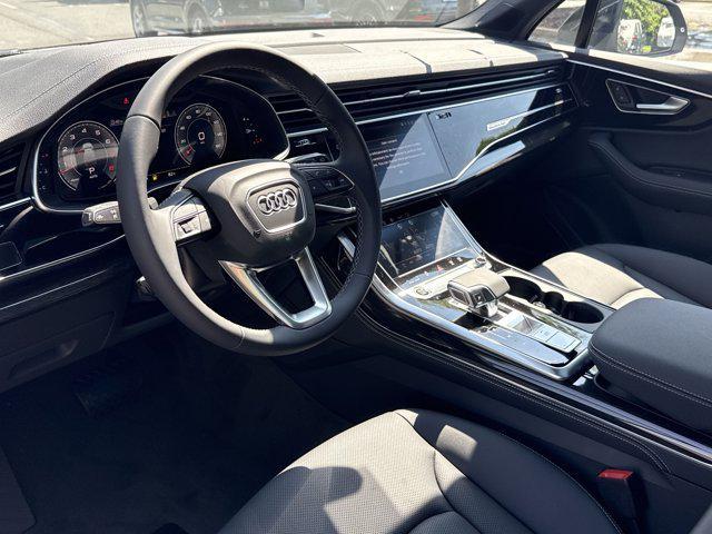 new 2025 Audi Q7 car, priced at $71,761