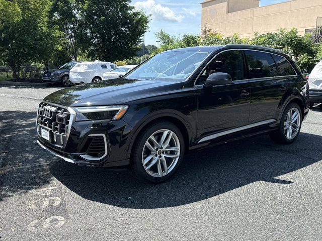 new 2025 Audi Q7 car, priced at $71,761