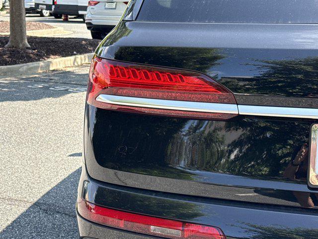 new 2025 Audi Q7 car, priced at $71,761