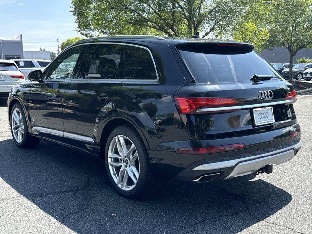 new 2025 Audi Q7 car, priced at $71,761