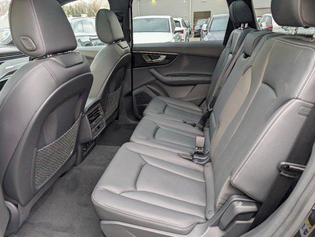 new 2025 Audi Q7 car, priced at $67,882