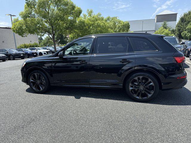new 2025 Audi Q7 car, priced at $72,921