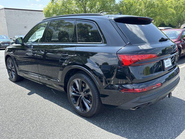new 2025 Audi Q7 car, priced at $72,921