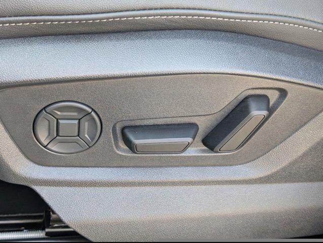 new 2025 Audi Q7 car, priced at $61,791