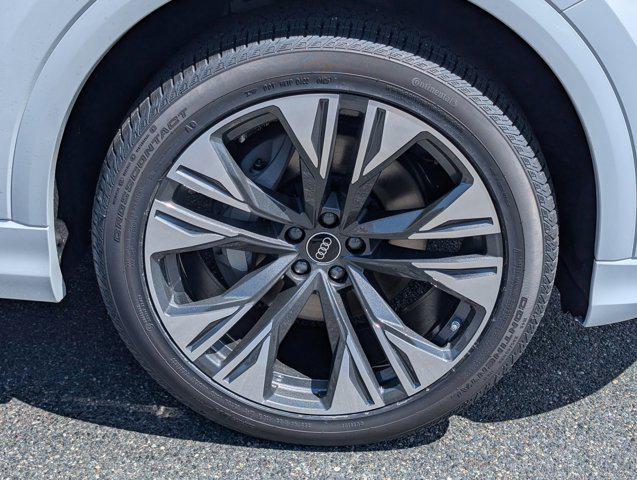 new 2025 Audi Q8 car, priced at $76,571
